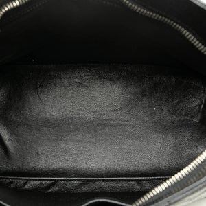 Médaillon de Chanel Tote Sac noir Caviar