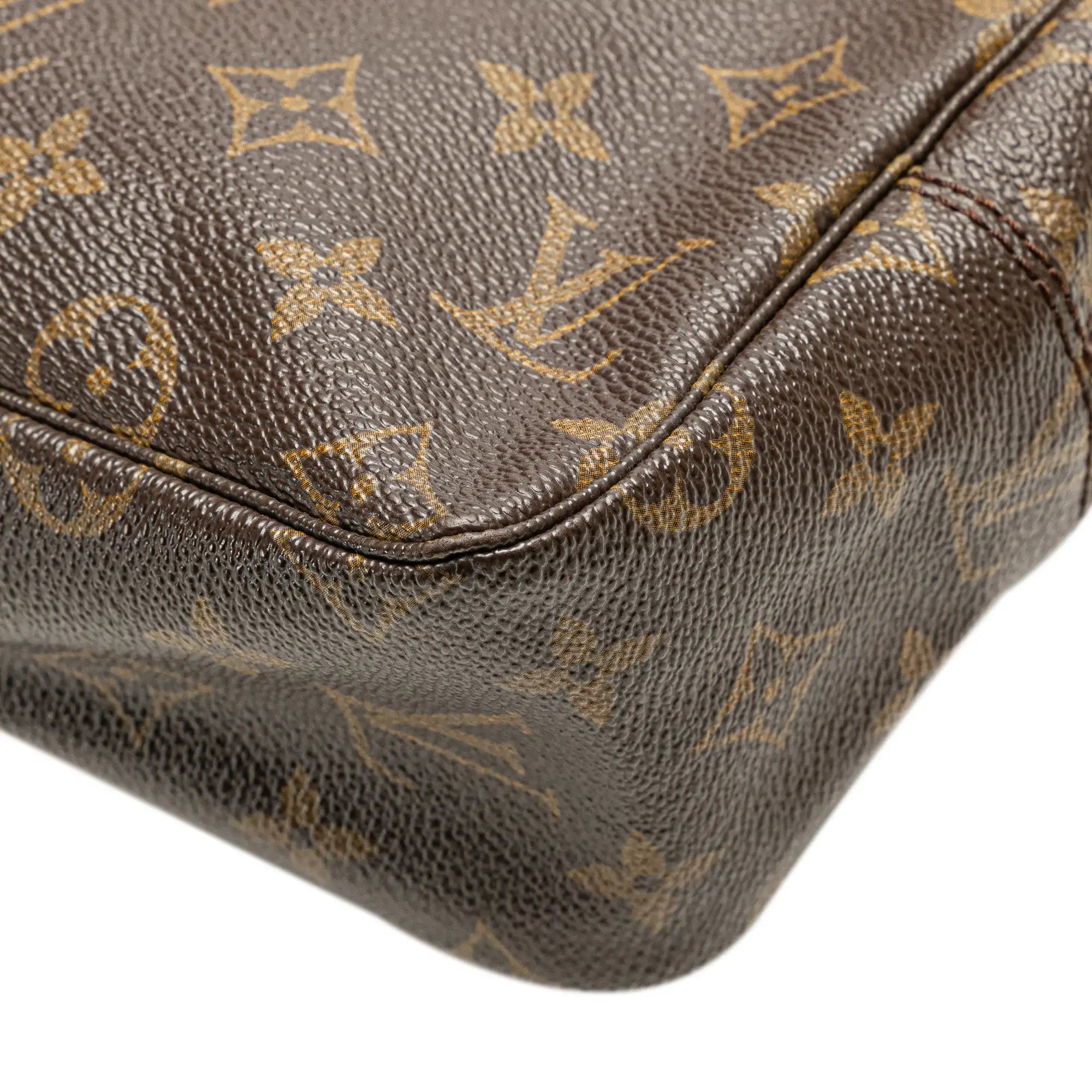 Louis Vuitton Trousse Toilette 28 Monogram Canvas