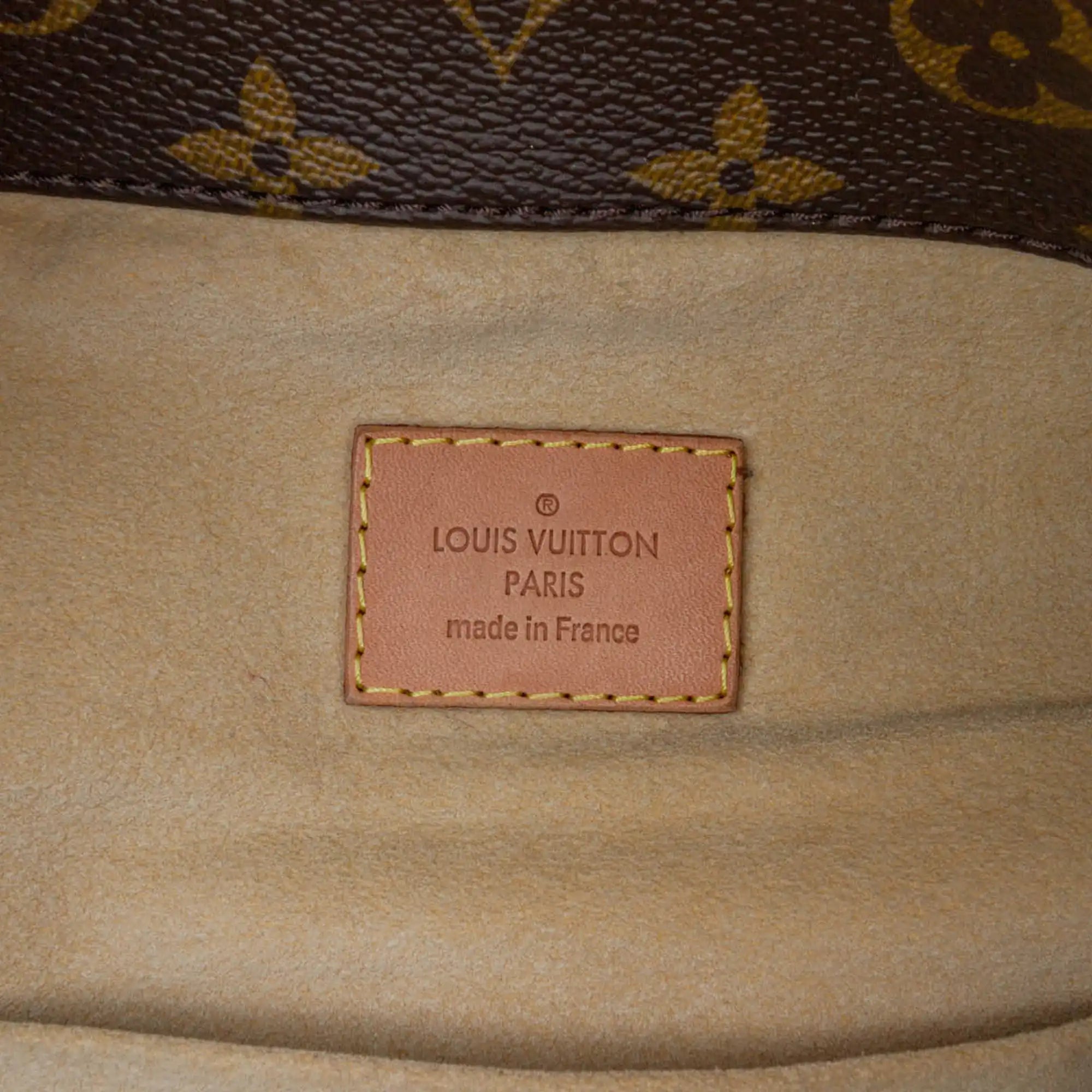 Louis Vuitton Artsy MM Monogram Canvas