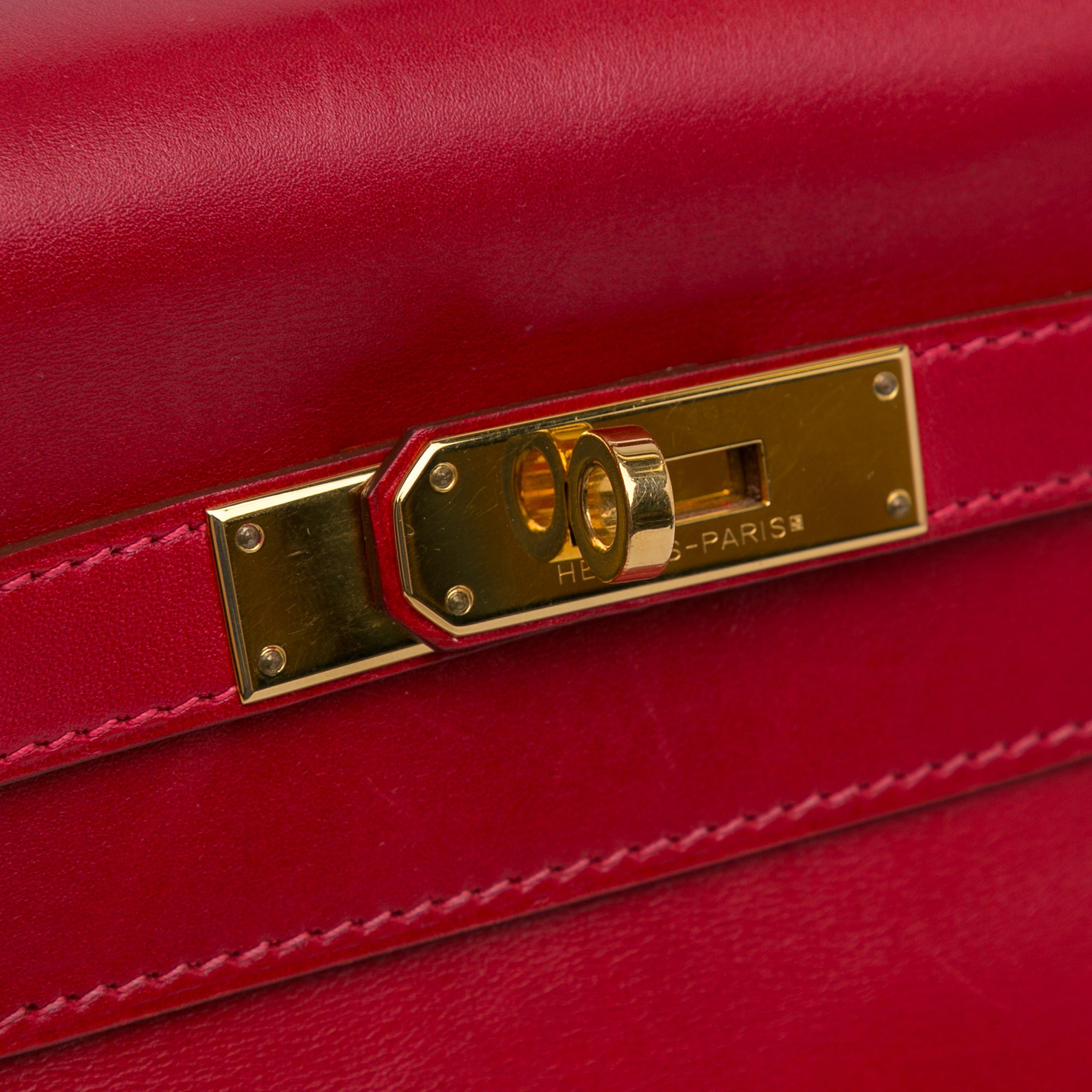 Hermès Kelly Retourne 32 Rouge Vif Tadelakt Gold