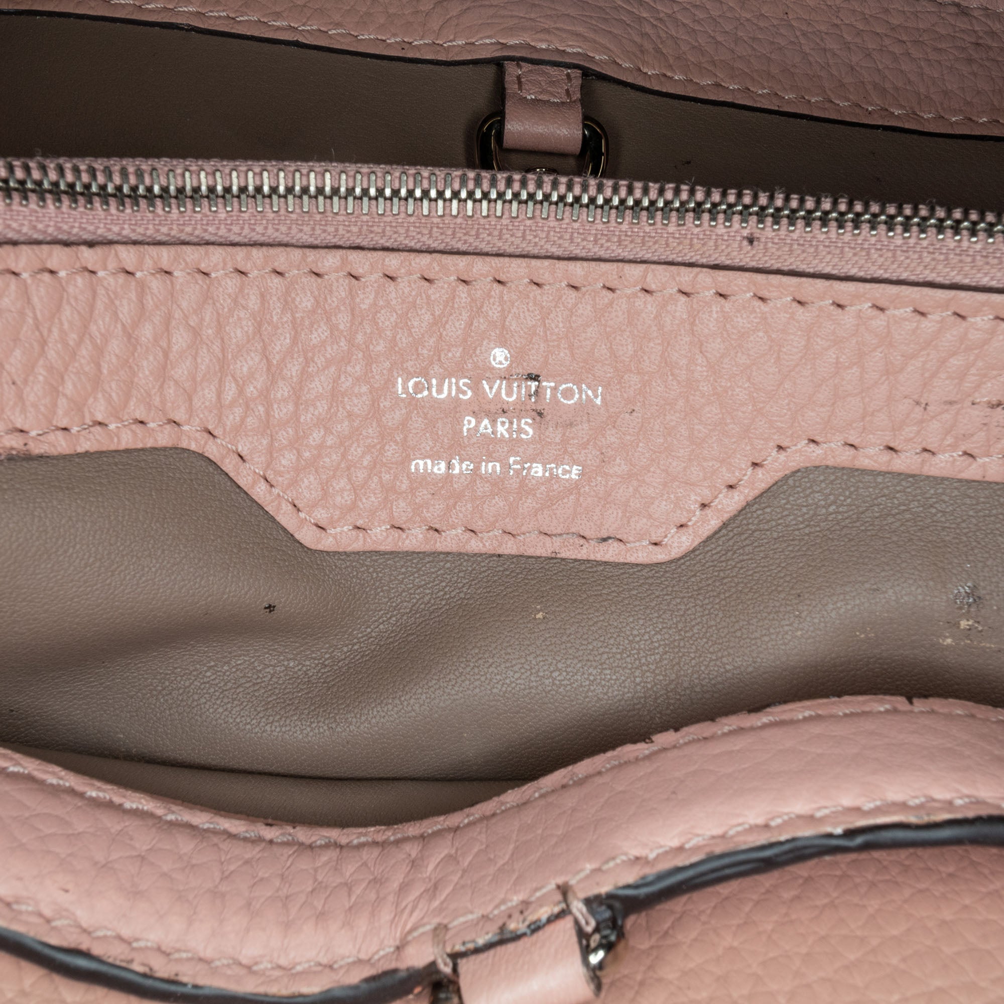 Louis Vuitton Capucines MM Pink Taurillon